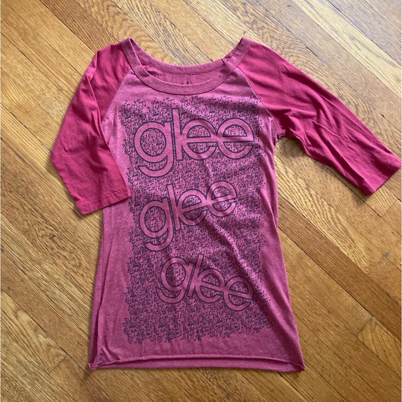 Glee shirt - Picture 3 of 10